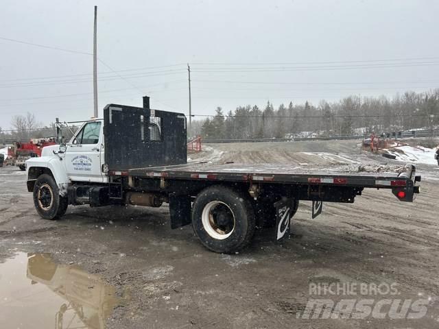 Ford F800 傾卸式卡車