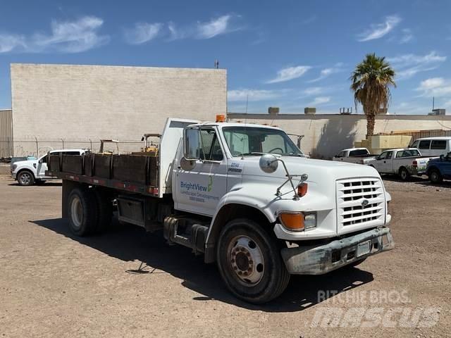 Ford F800 傾卸式卡車