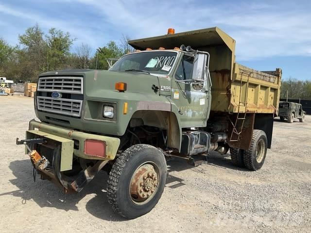 Ford F800F 傾卸式卡車