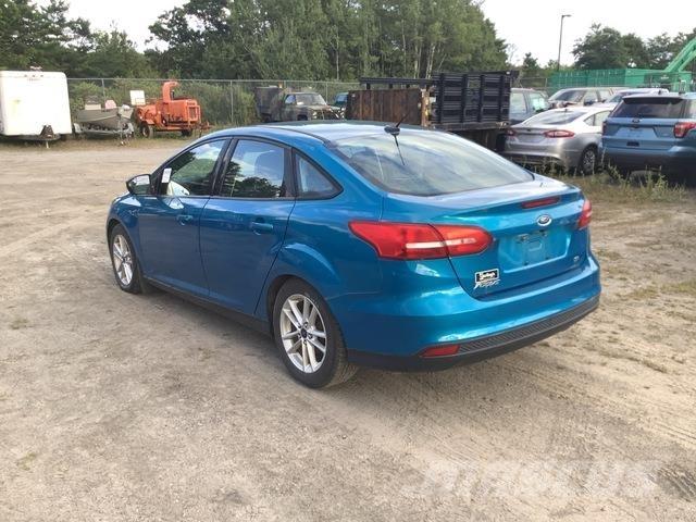 Ford Focus SE 汽車