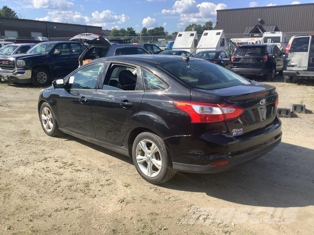 Ford Focus SE 汽車