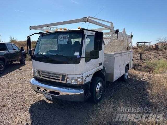 Ford LCF 皮卡.傳統半斗卡車/側卸板
