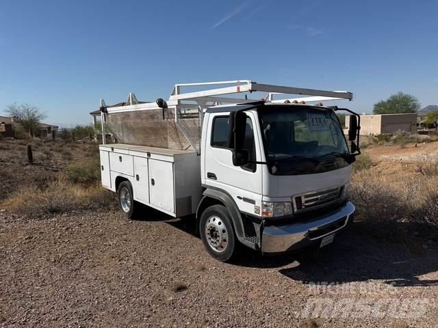 Ford LCF 皮卡.傳統半斗卡車/側卸板