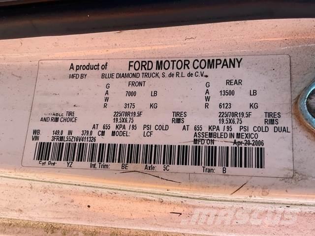 Ford LCF 混凝土車