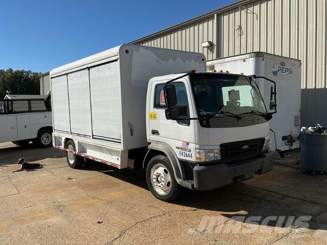 Ford LCF 飲料運輸卡車