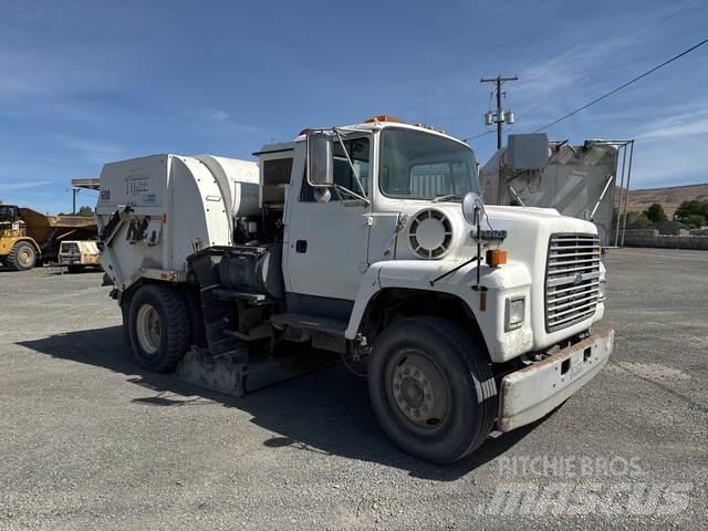 Ford LN7000 清掃車