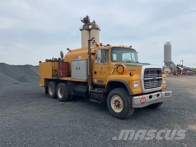 Ford LNT8000 運油車
