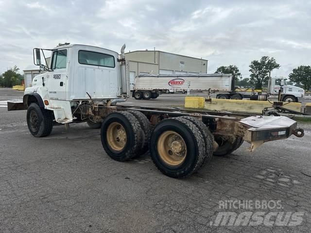 Ford LTS9000 駕駛室與內部