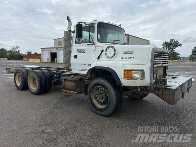 Ford LTS9000 駕駛室與內部