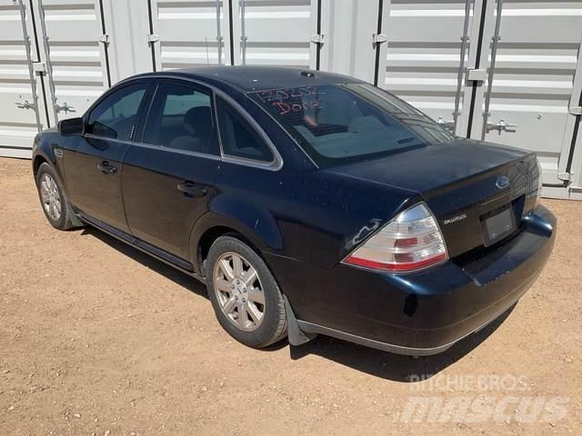Ford Taurus SE 汽車