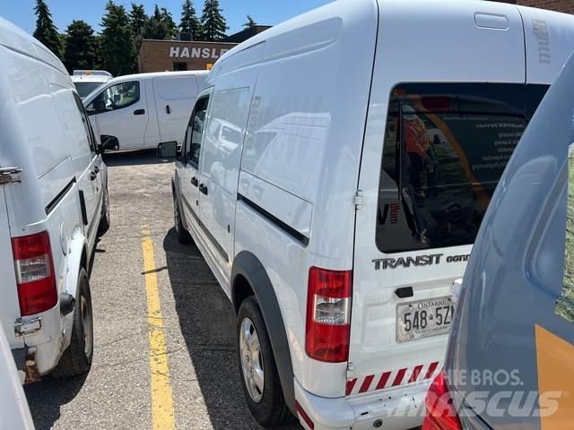 Ford Transit 廂式貨物運輸車