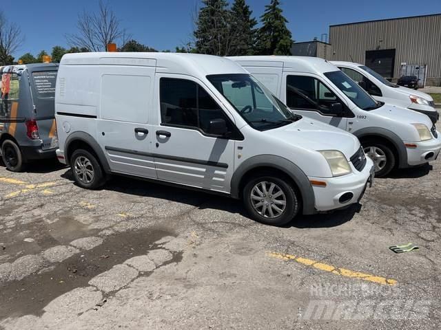 Ford Transit 廂式貨物運輸車