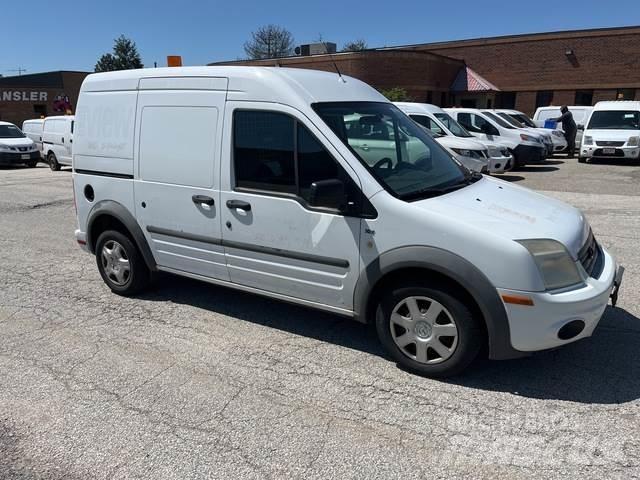 Ford Transit 廂式貨物運輸車