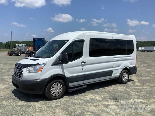 Ford Transit 汽車