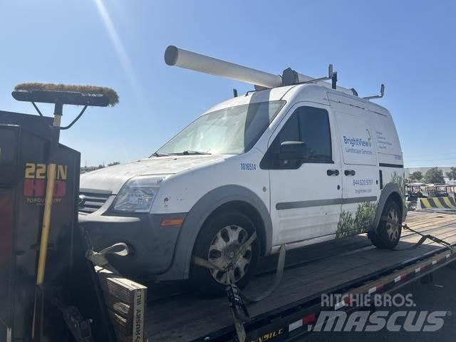 Ford Transit 廂式貨物運輸車
