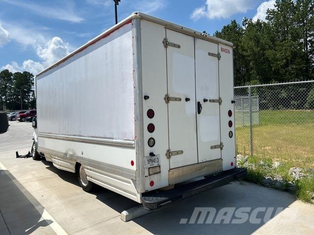 Ford Transit 車廂