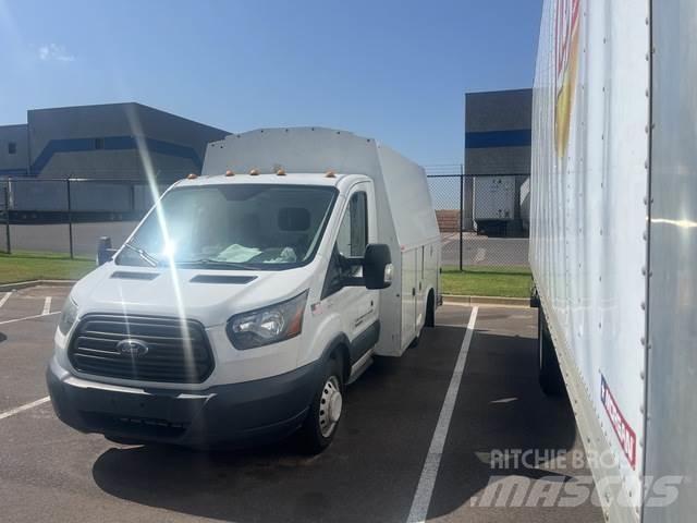 Ford Transit 廂式貨物運輸車