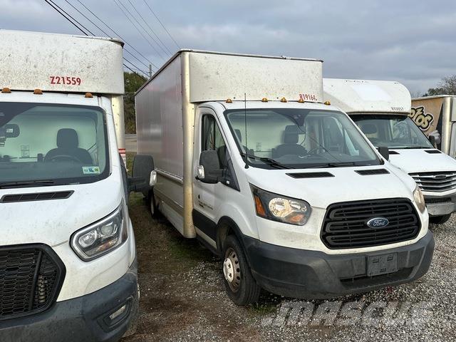 Ford Transit 車廂