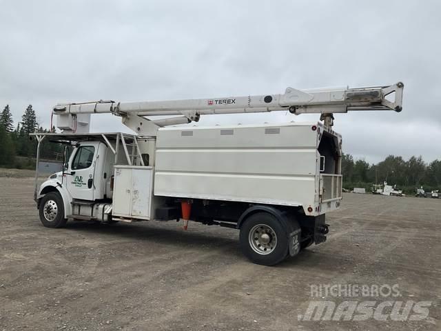 Freightliner  卡車裝載高空作業車