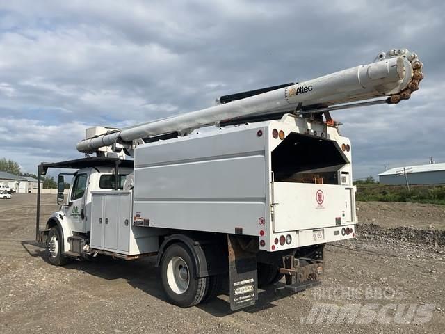 Freightliner  卡車裝載高空作業車