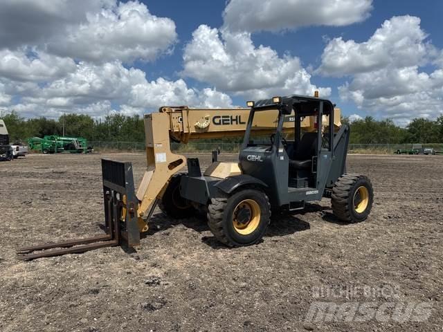 Gehl RS6-34 伸縮臂操作車