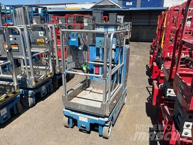 Genie GR12 垂直升降工作台