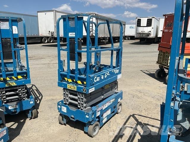 Genie GS-1330M 剪式升降機