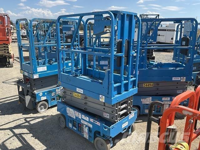 Genie GS-1330M 剪式升降機