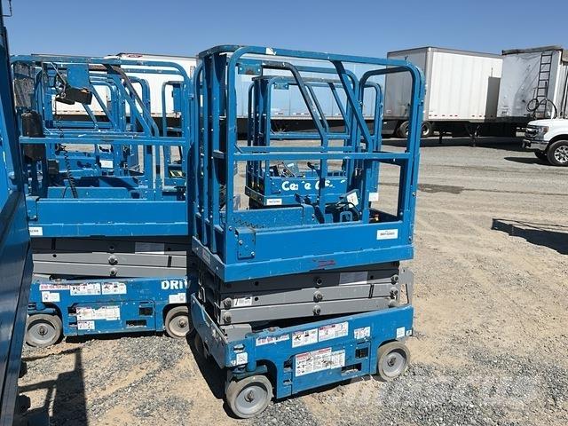 Genie GS-1330M 剪式升降機