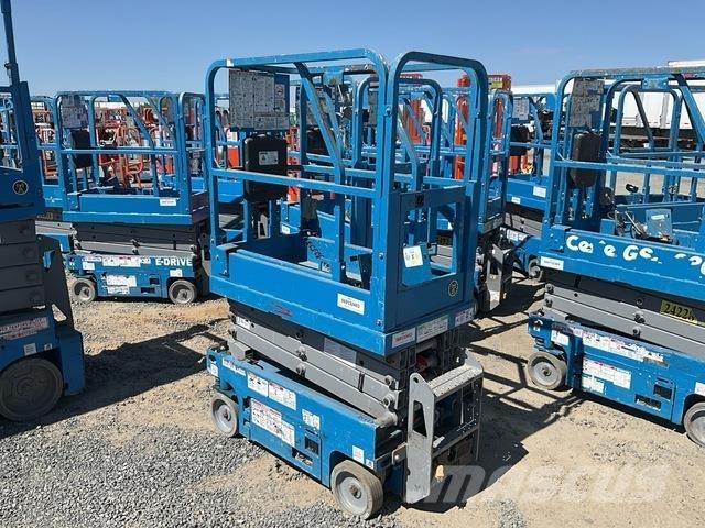 Genie GS-1330M 剪式升降機