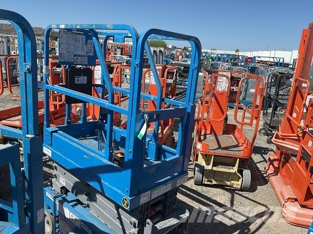 Genie GS-1330M 剪式升降機