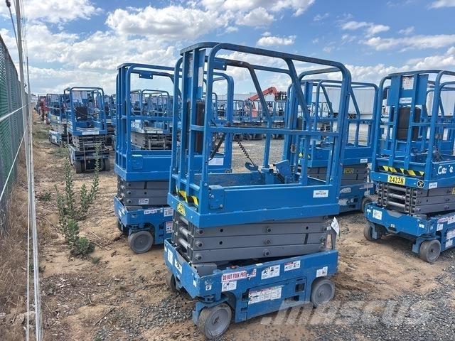 Genie GS-1330M 剪式升降機