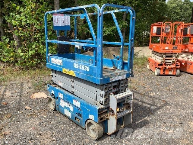 Genie GS-1930 剪式升降機