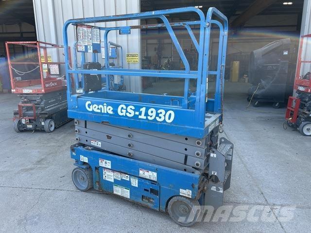 Genie GS-1930 剪式升降機