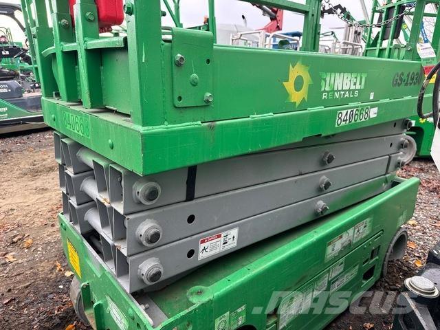 Genie GS-1930 剪式升降機