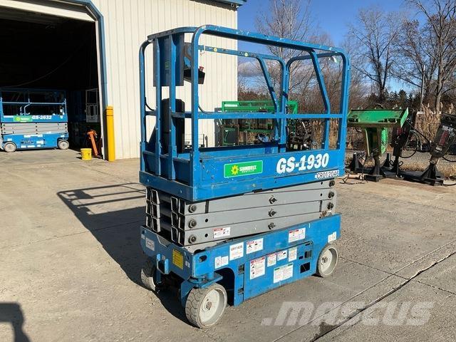 Genie GS-1930 剪式升降機