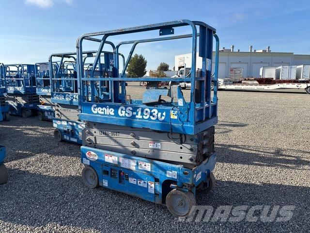 Genie GS-1930 剪式升降機
