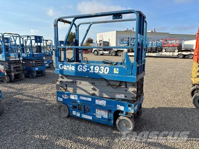 Genie GS-1930 剪式升降機