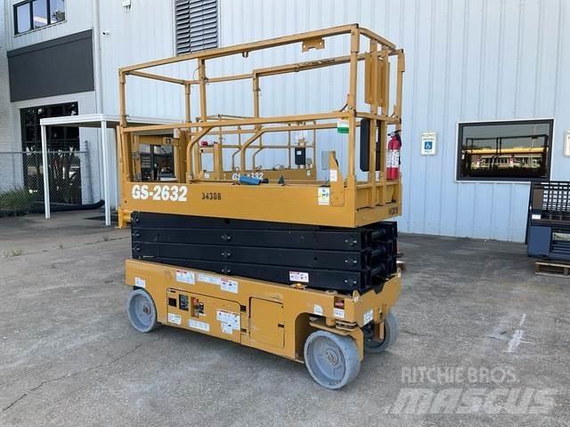 Genie GS-2632 剪式升降機