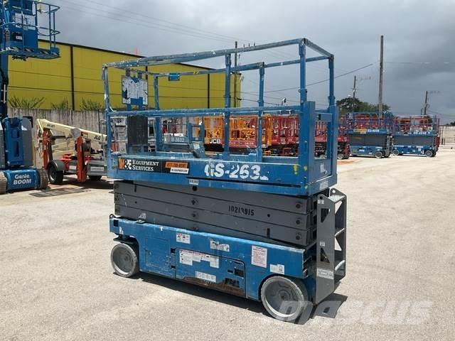 Genie GS-2632 剪式升降機