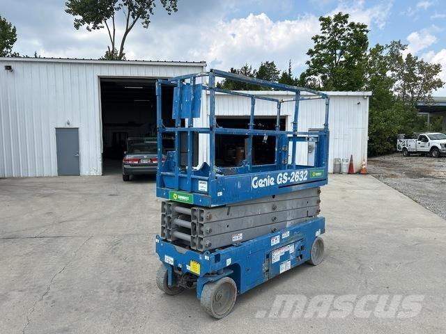 Genie GS-2632 剪式升降機