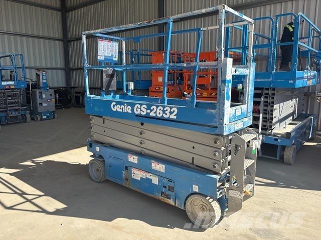 Genie GS-2632 剪式升降機
