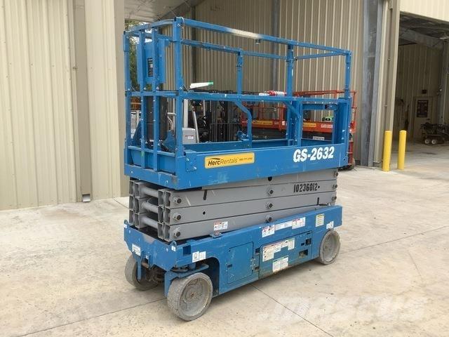 Genie GS-2632 剪式升降機