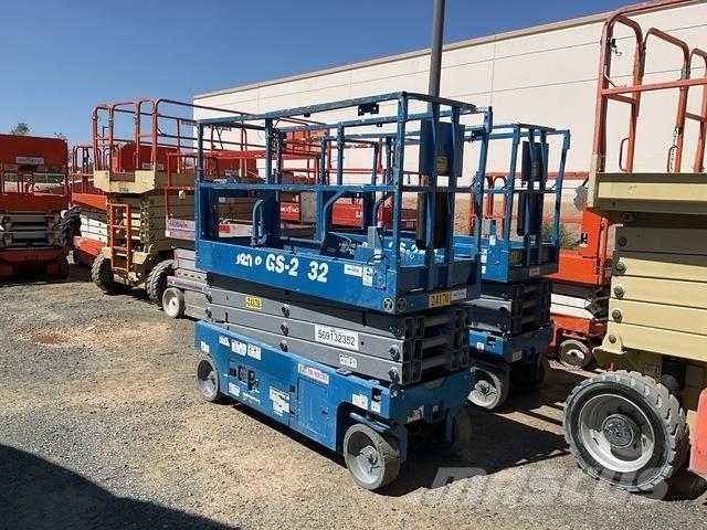 Genie GS-2632 剪式升降機