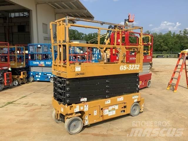 Genie GS-3232 剪式升降機