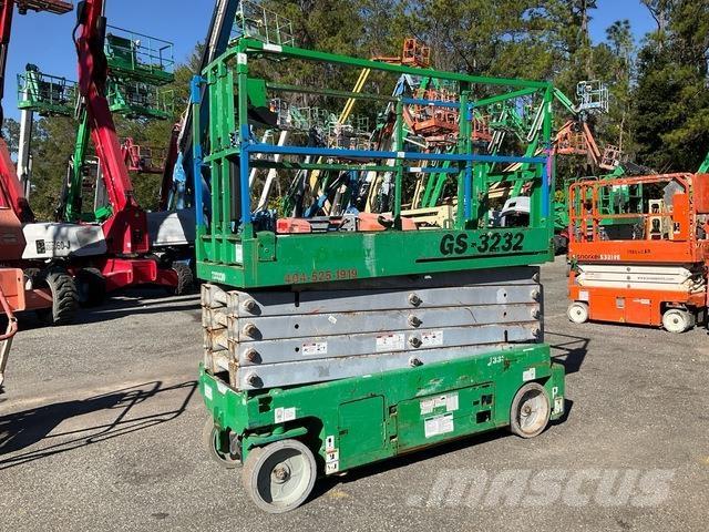Genie GS-3232 剪式升降機