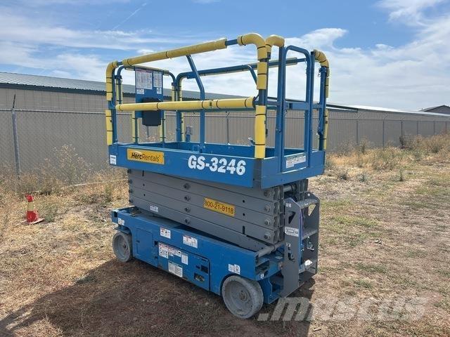 Genie GS-3246 剪式升降機