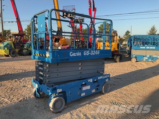 Genie GS-3246 剪式升降機