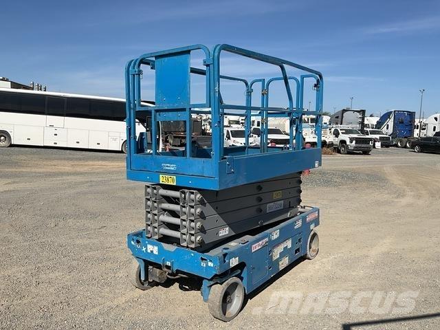 Genie GS-3246 剪式升降機