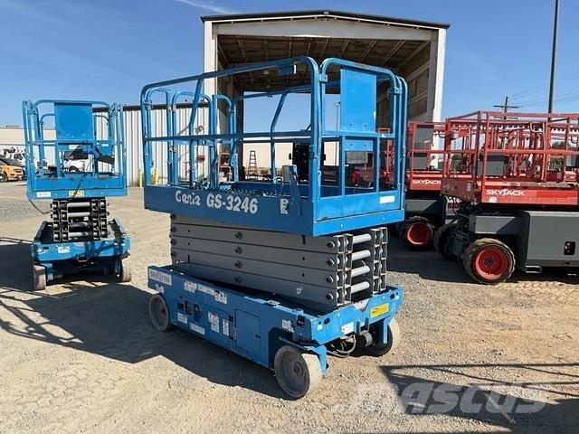 Genie GS-3246 剪式升降機